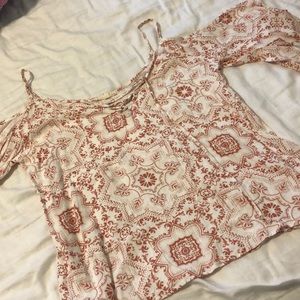 LA Hearts Cold Shoulder Top